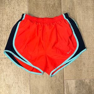NIKE SHORTS XS
